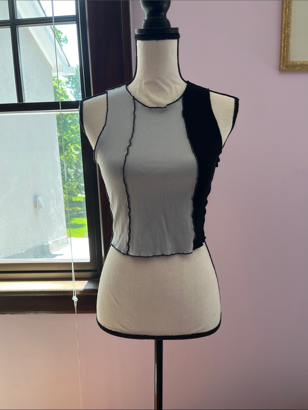 Two-Tone Ribbed Crop Tank Top - Black & Gray